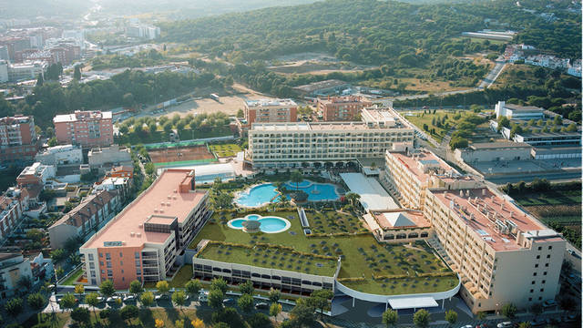 Luchtfoto resort Hotel Evenia Olympic Palace