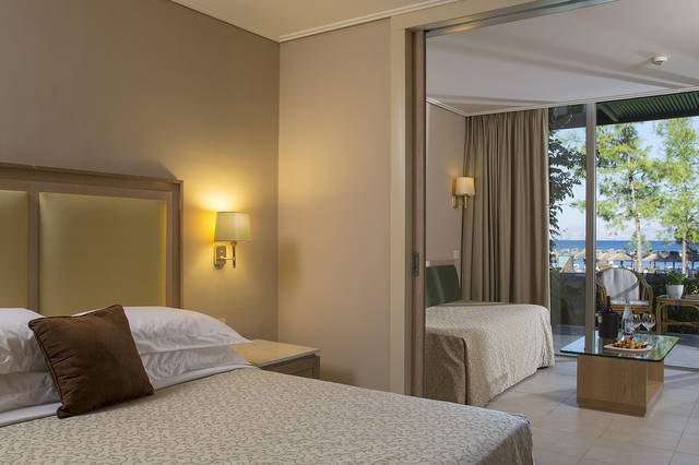 Korting familievakantie Corfu - Kontokali Bay Resort & Spa