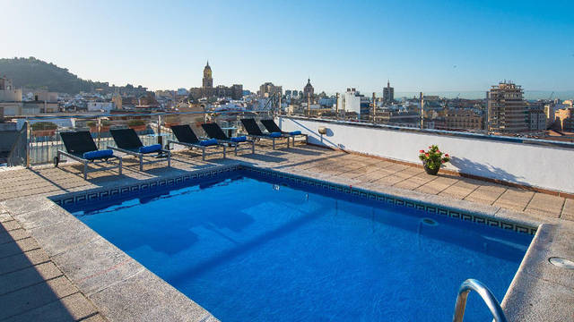 Zwembad Hotel Salles Malaga Centro