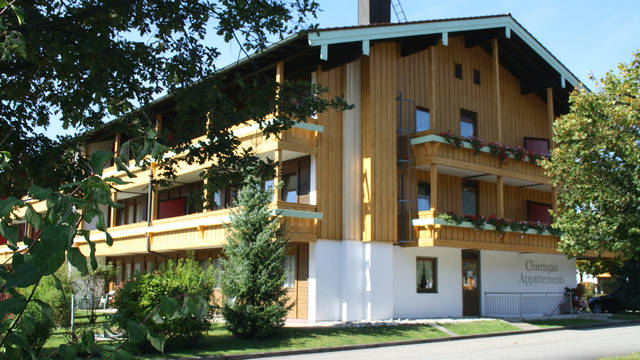 Vooraanzicht Appartementen Chiemgau (Familieaanbieding)