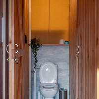 Taiga en Kambi - Toilet