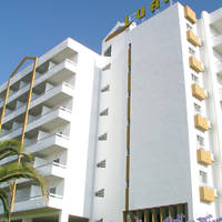 Hotel Luar is een modern hotel, ligt aan het prachtige strand van Praia da Rocha in de Algarve en is slechts ca. 500 m van het stadscentrum verwijderd.