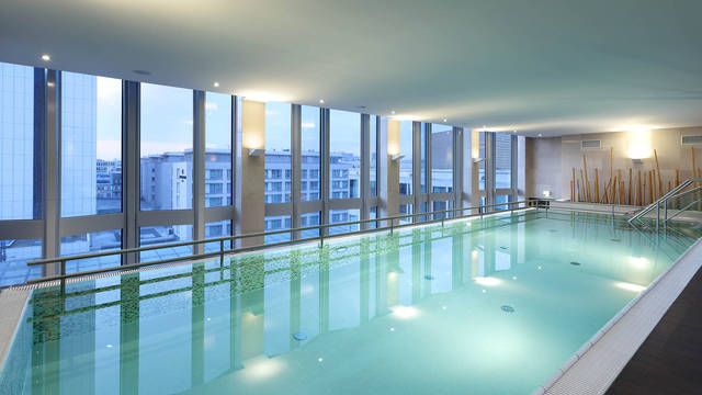 Binnenzwembad Hotel Eurostars Berlin