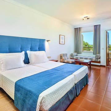 Voorbeeld 2/3/4 pk Hotel Baia Cristal Beach & SPA Resort