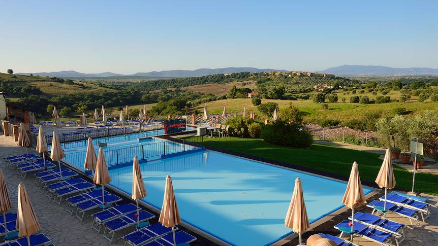 Zwembad Borgo Magliano Resort