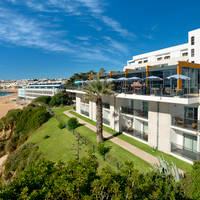 Uitstekend 4-sterren hotel aan het strand van Albufeira.