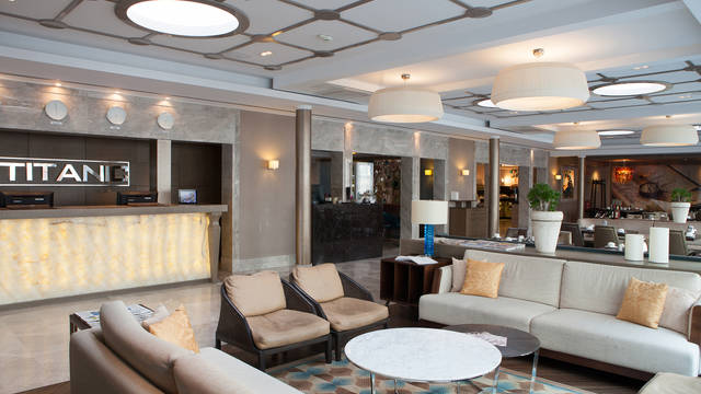 Lobby Hotel Titanic Comfort Mitte