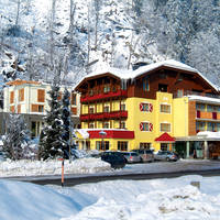 Trein naar Zellamsee met accomodatie Zell am See - Hotel Badhaus
