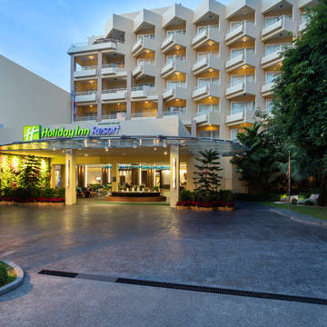 Holiday Inn Resort Phuket - Vooraanzicht Holiday Inn Resort Phuket