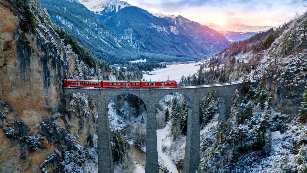 Kerst met de Glacier- en Bernina Express (JI) - Rondreizen Zwitserland, Zwitserland