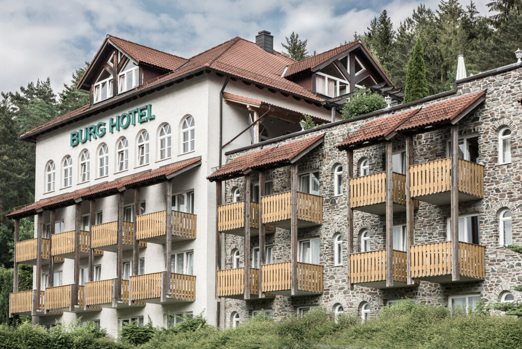 Burghotel Am Hohen Bogen - Neukirchen beim Heiligen Blut, Duitsland