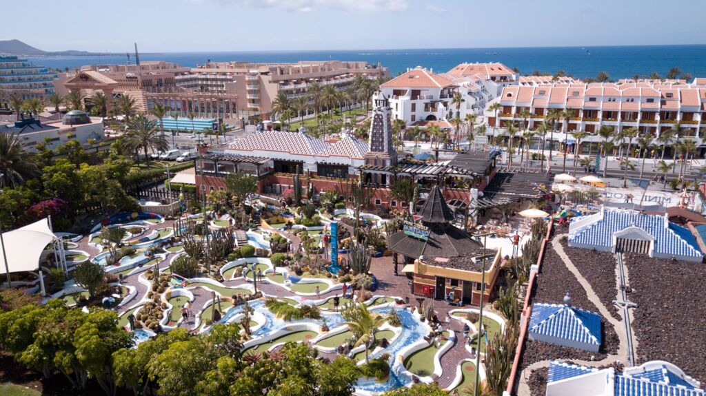 Parque Santiago III - Playa de las Américas