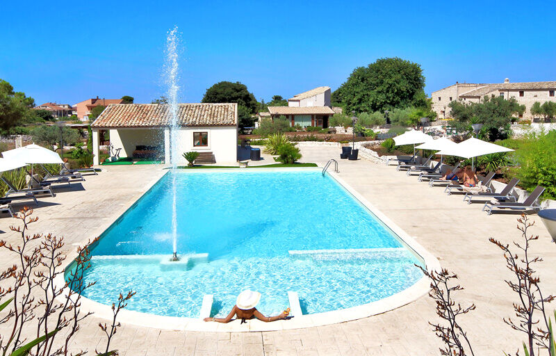 Artemisia Resort - Ragusa & Marina di Ragusa, Italië